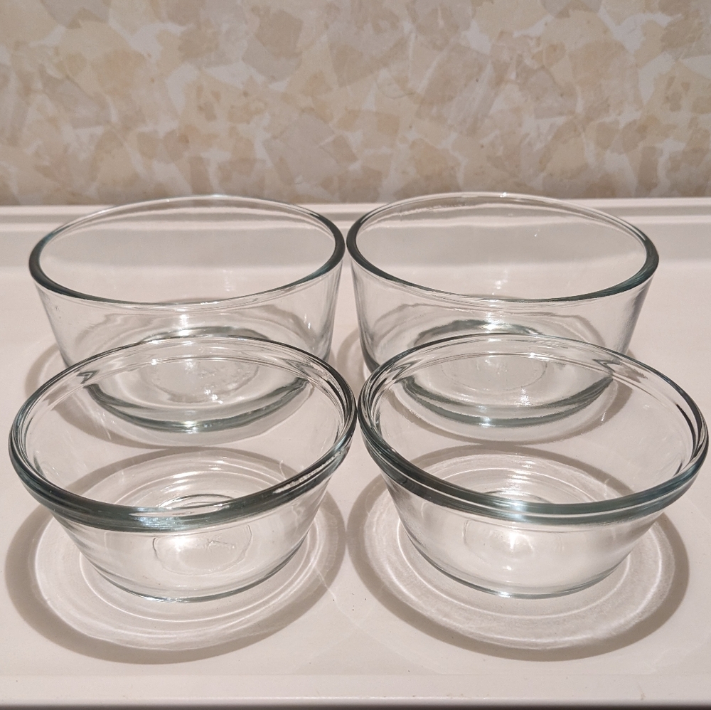 Anchor Hocking Clear Glass Bowls Set of 4